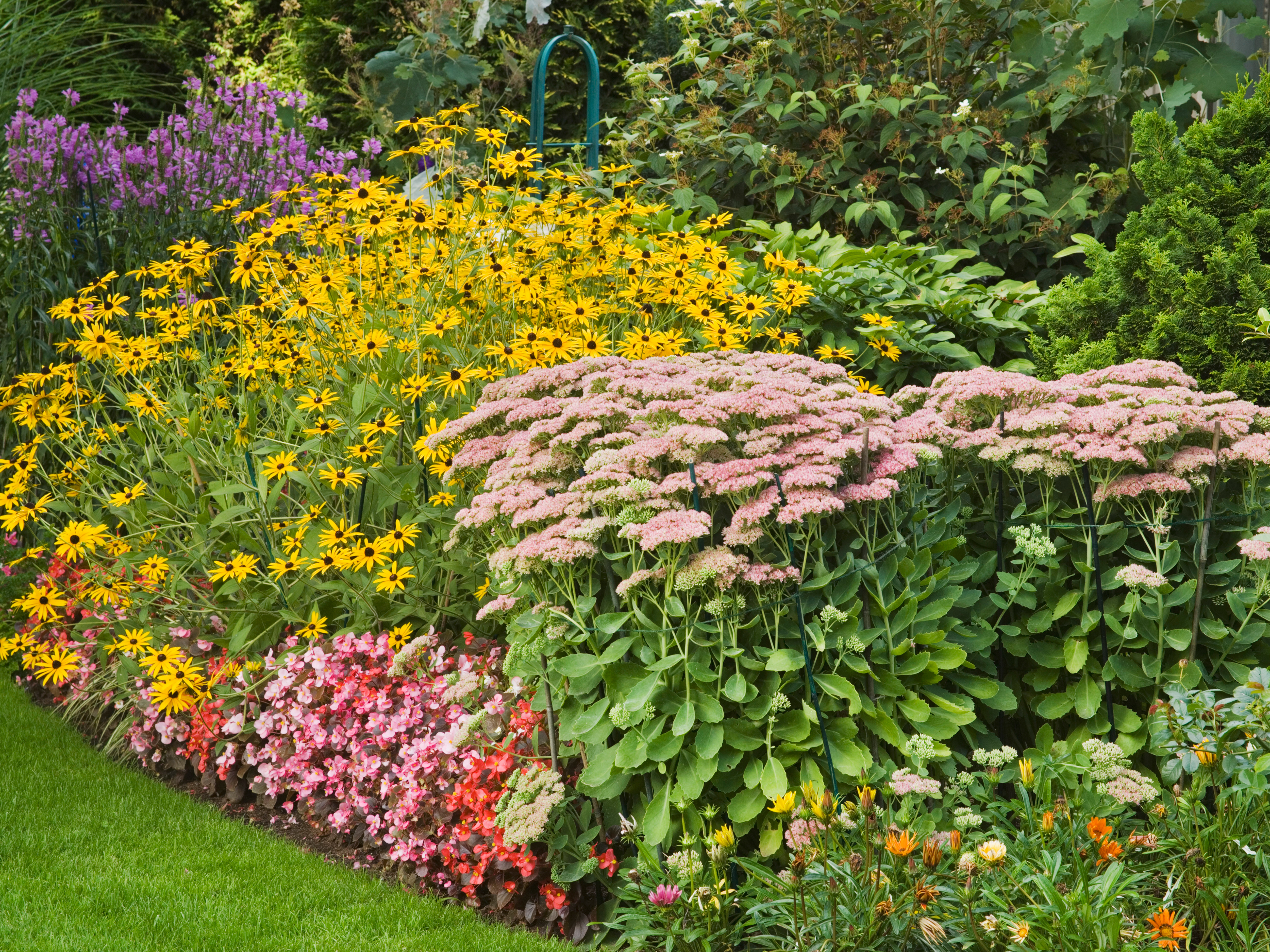 RX-DK-LG02401_cottage-garden_s4x3